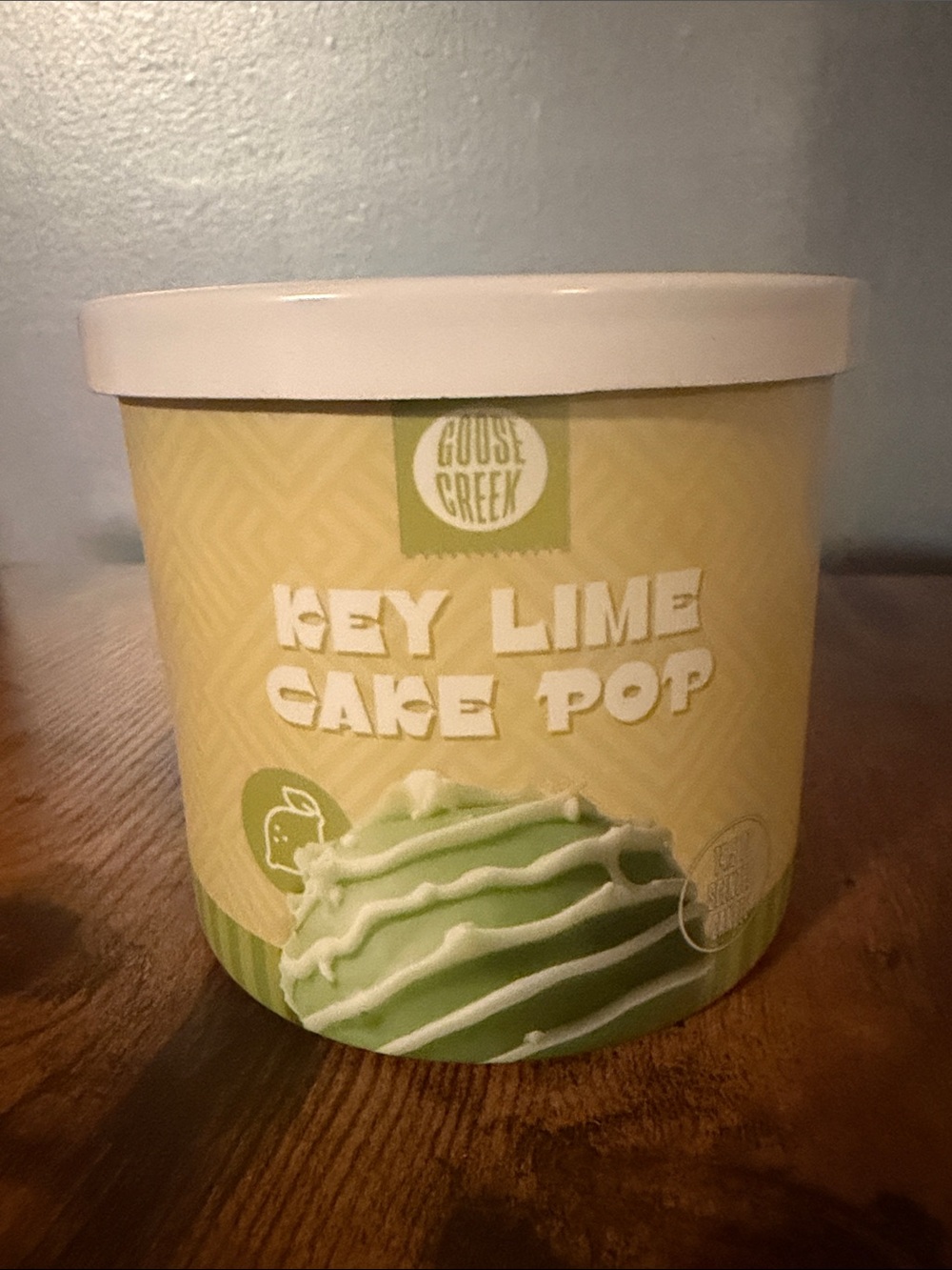 House Creek Key Lime Cake Pop Scented Candle - New - 14.5 oz